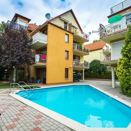Lilly Appartement Siófok